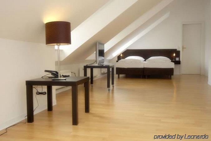 Dk Hotel