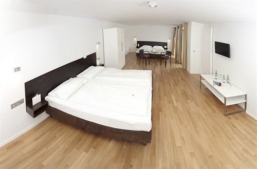 Dk Hotel 3*