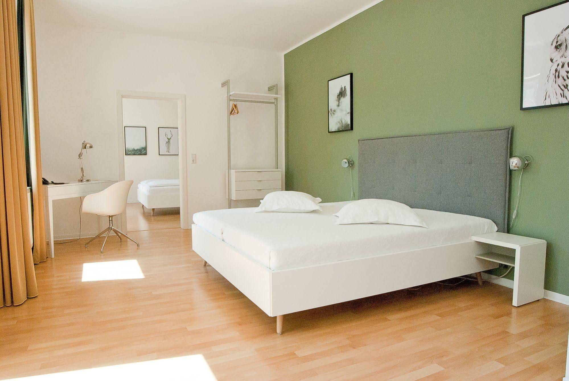 Dk Hotel